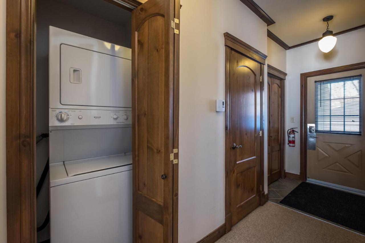 Le Sous-Bois Apartment Mont-Tremblant Luaran gambar